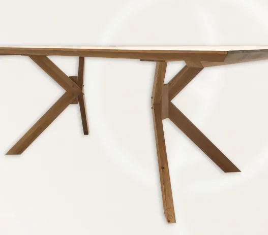 abverkauf-tisch-aachenohne-2-527x463-crop-50-50.webp