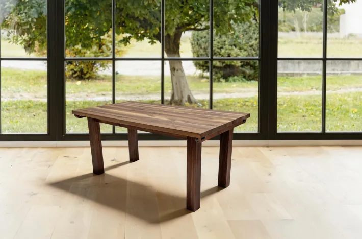 9-abverkauf-tisch-8c-kuchl-nuss-710x468-crop-50-50.webp